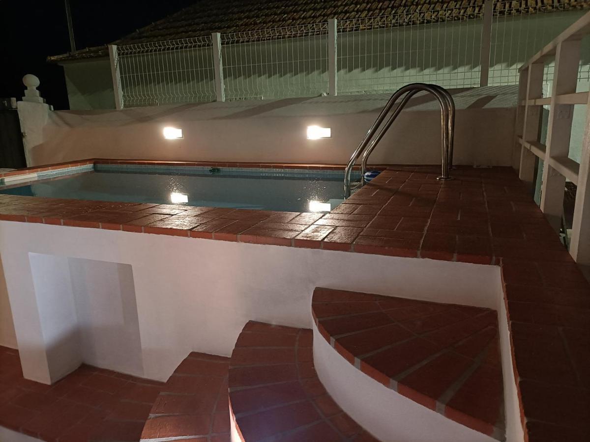 Casa Dos Pedro'S Guest House Vila Nova  Exterior photo